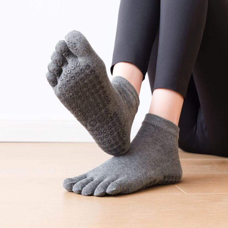 Нескользящие женские носки для – обзор и цена Yoga Mat